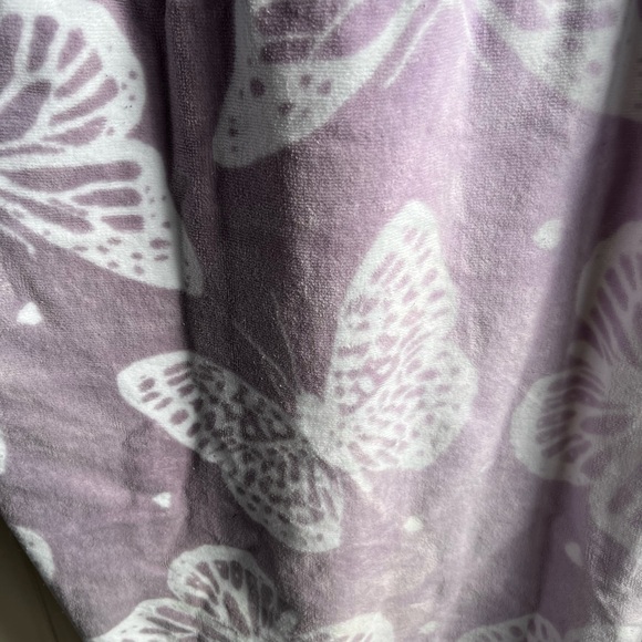 Cozy surf purple hombre butterfly poncho - Picture 9 of 10